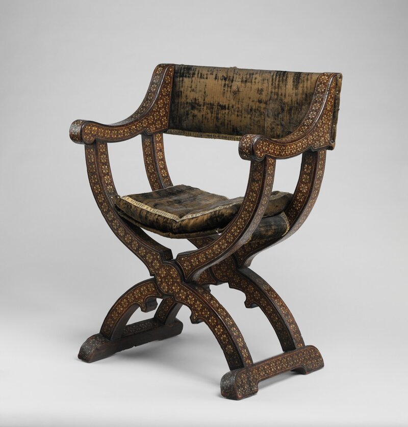 Складная мебель: из глубокой древности до наших дней